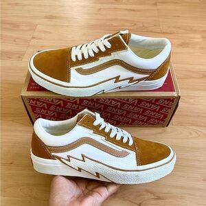 Vans Brown and White Low Top Athletic Shoes  NBNB